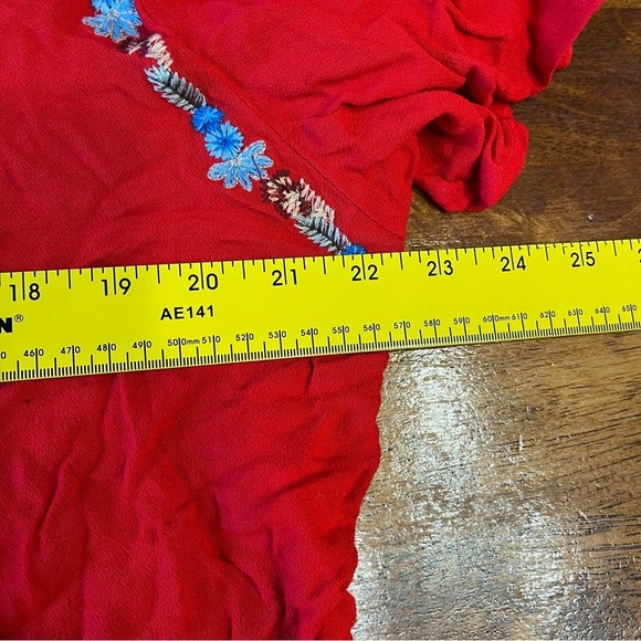 Entro red embroidered blouse size 1X runs small check measurements - Picture 5 of 6